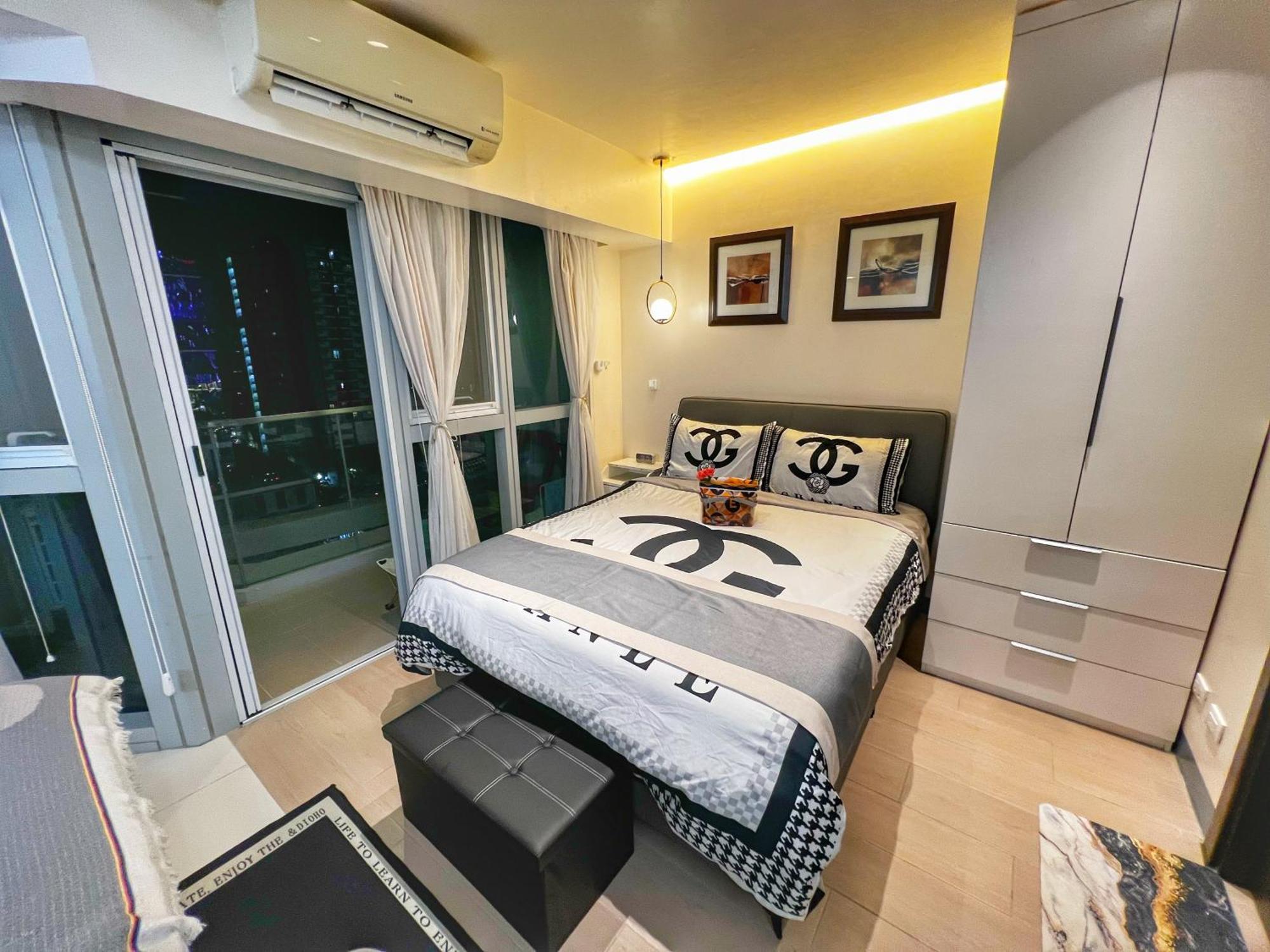 Aparthotel Eg Private House -Bgc Uptown à Taguig Extérieur photo