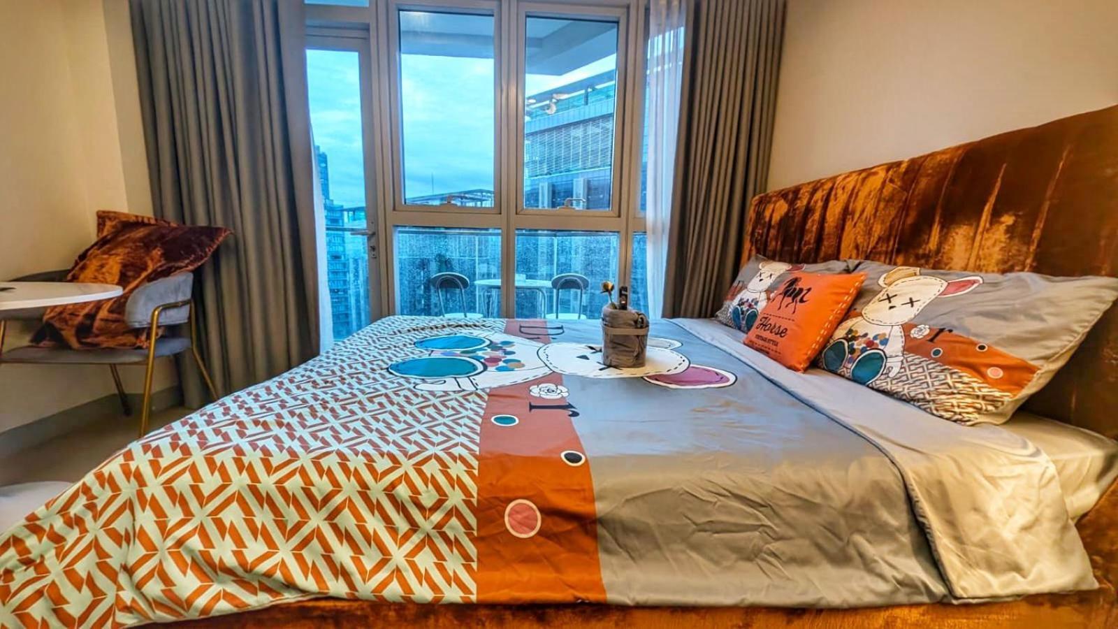 Aparthotel Eg Private House -Bgc Uptown à Taguig Extérieur photo