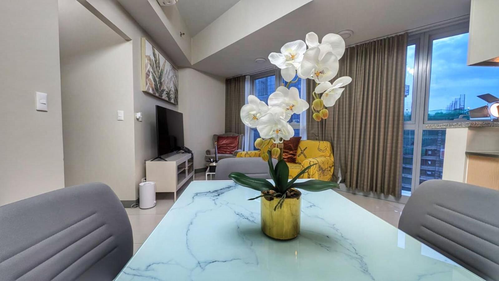 Aparthotel Eg Private House -Bgc Uptown à Taguig Extérieur photo