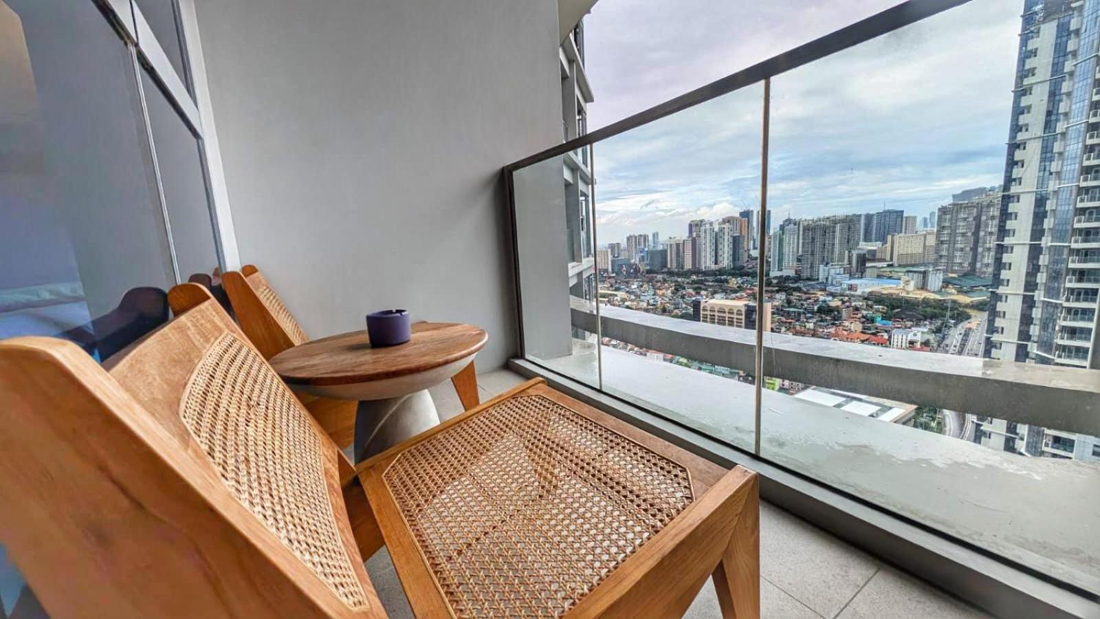 Aparthotel Eg Private House -Bgc Uptown à Taguig Extérieur photo