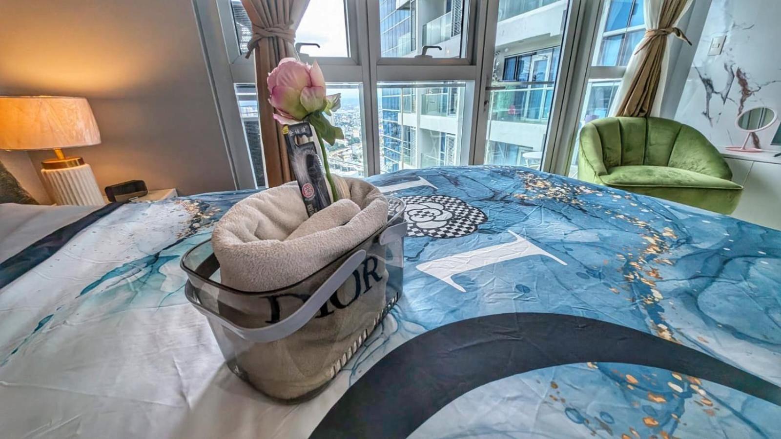 Aparthotel Eg Private House -Bgc Uptown à Taguig Extérieur photo