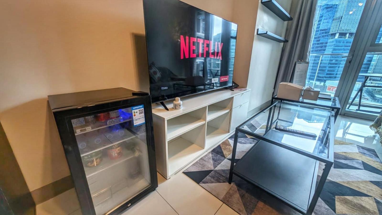 Aparthotel Eg Private House -Bgc Uptown à Taguig Extérieur photo