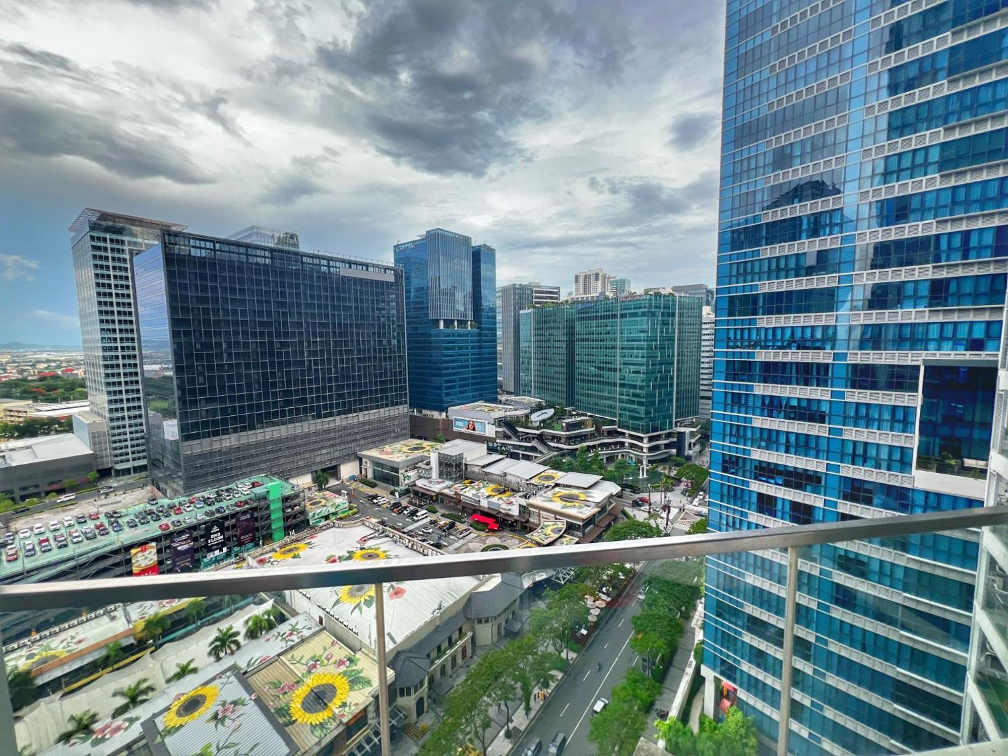 Aparthotel Eg Private House -Bgc Uptown à Taguig Extérieur photo