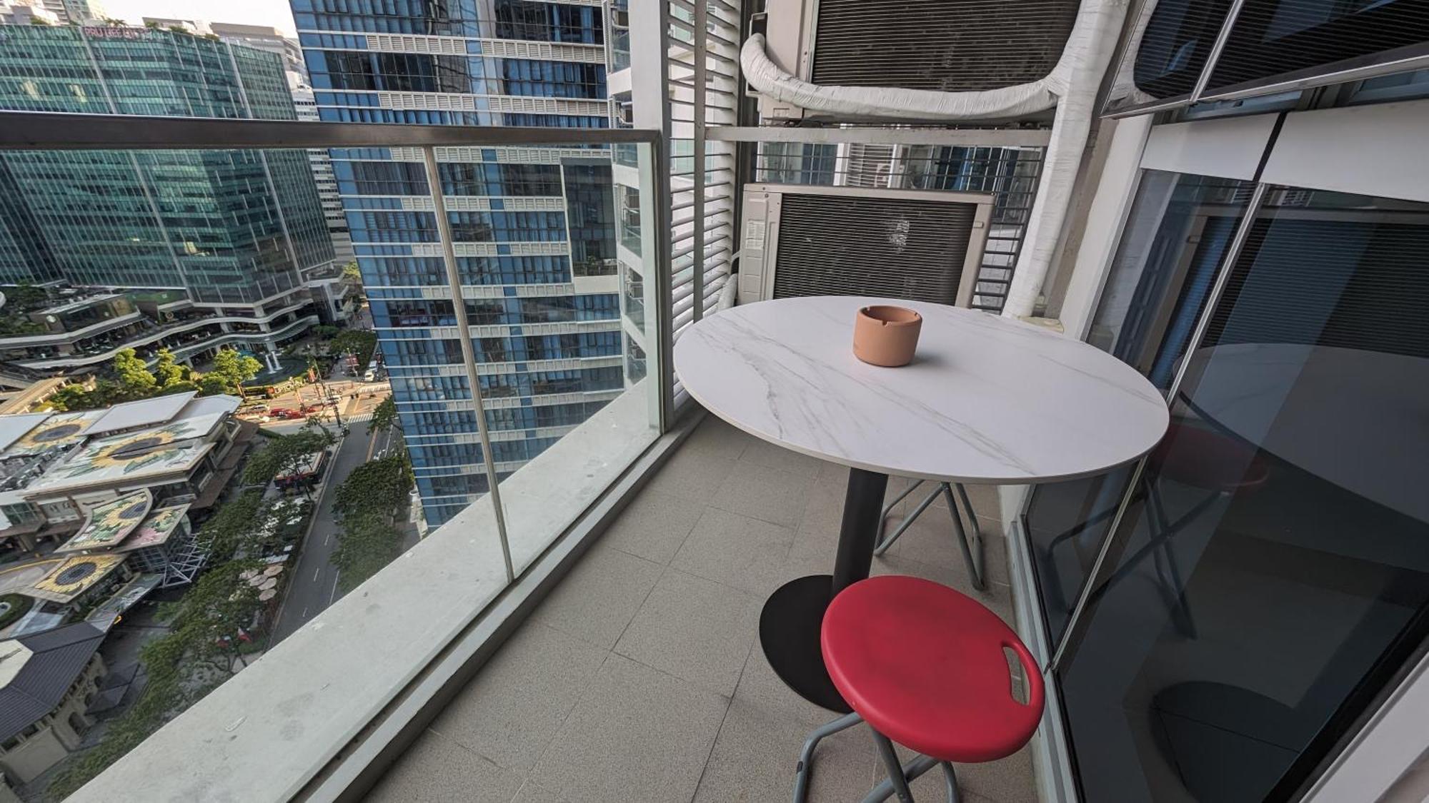 Aparthotel Eg Private House -Bgc Uptown à Taguig Extérieur photo